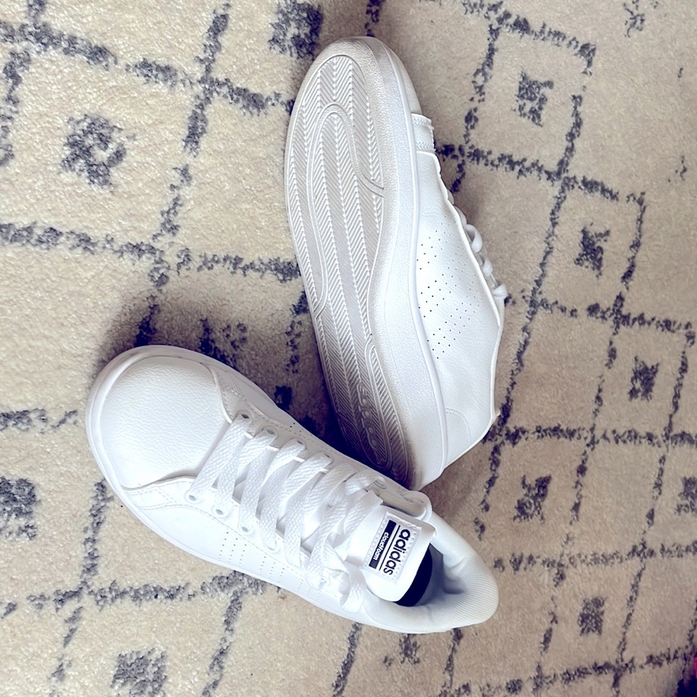 Worn once Adidas tennis shoes!